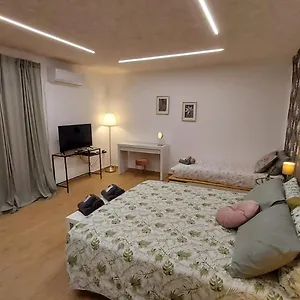 Dn House Catania